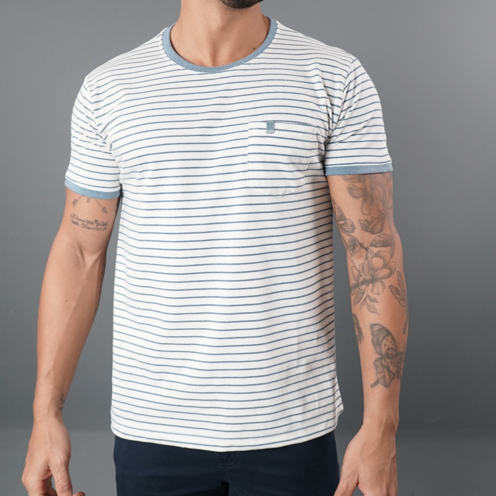 Camisa Casual com Bolso Listras