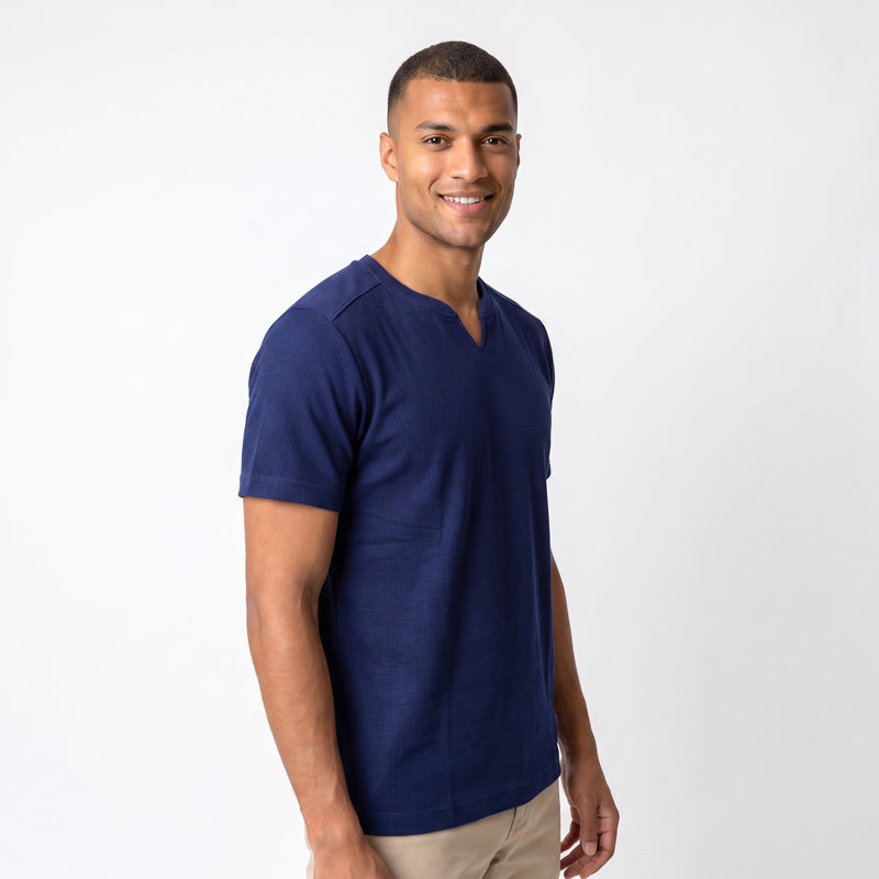 Camiseta Malha Gola Gota