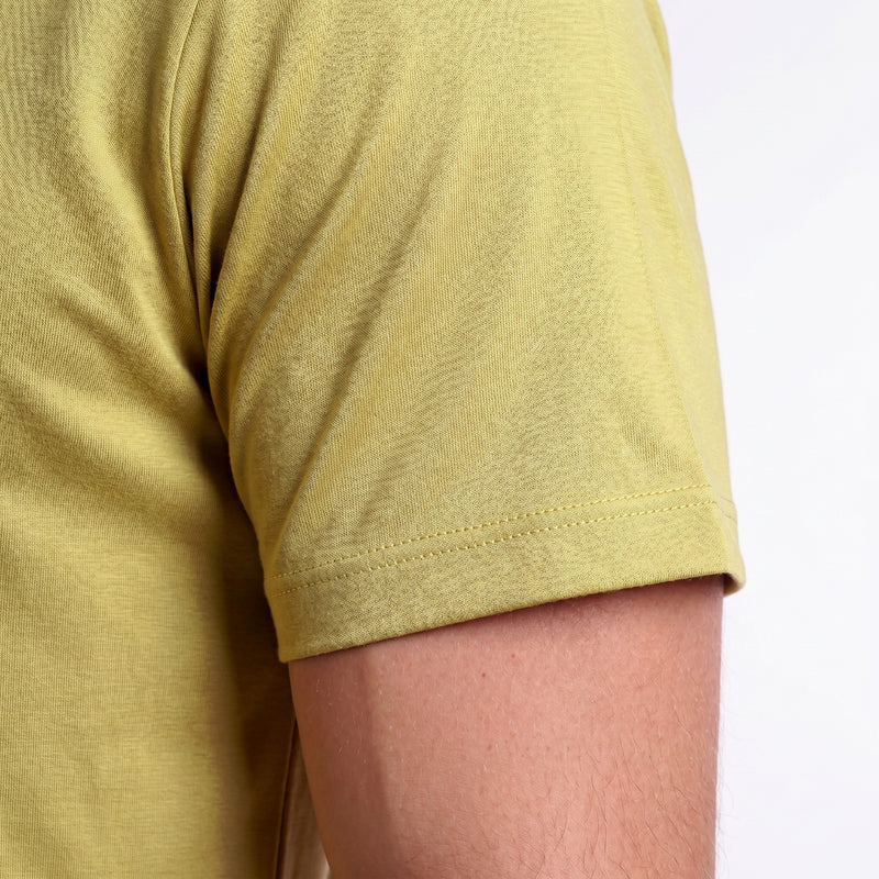 Camiseta Casual Malha Gola V