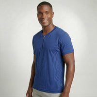 Camiseta Masculina Texturizada com Zíper
