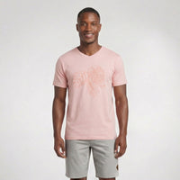 Camiseta Gola V Folhas Bordado