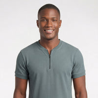 Camiseta Masculina Texturizada com Zíper