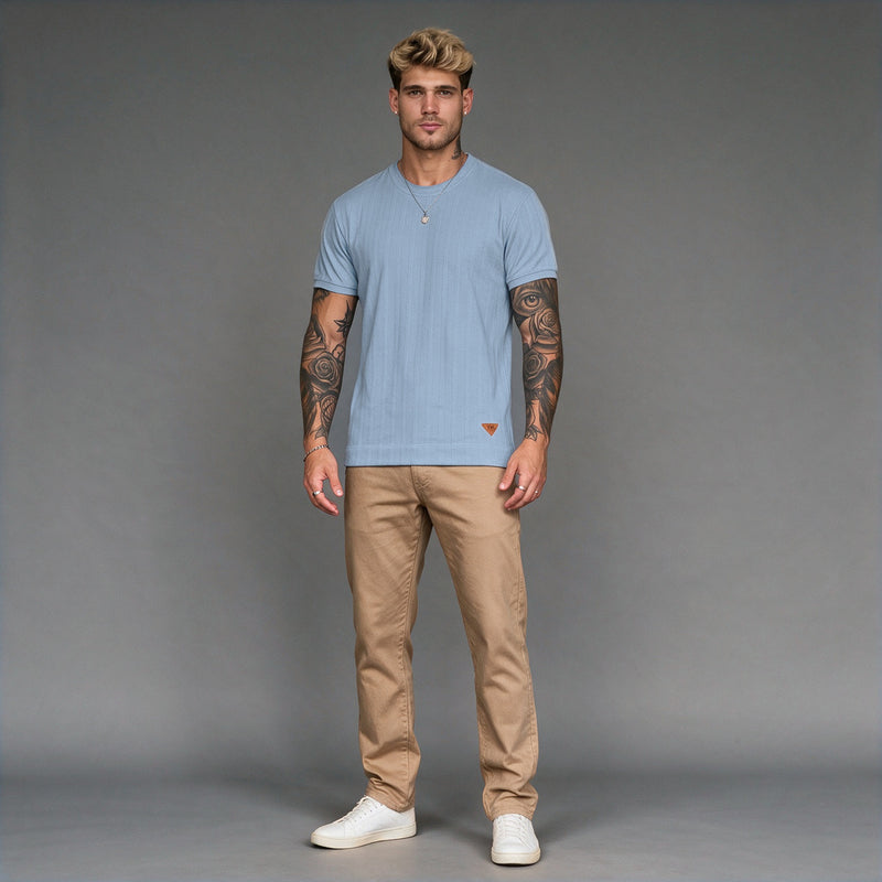 Camiseta Decote Trabalhado KNK – Azul Claro