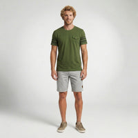 Camiseta Casual com Recorte e Lapela – Verde Militar