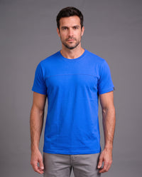 Camiseta de Malha com Recorte Frontal