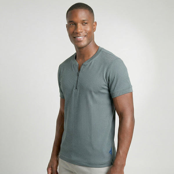 Camiseta Masculina Texturizada com Zíper