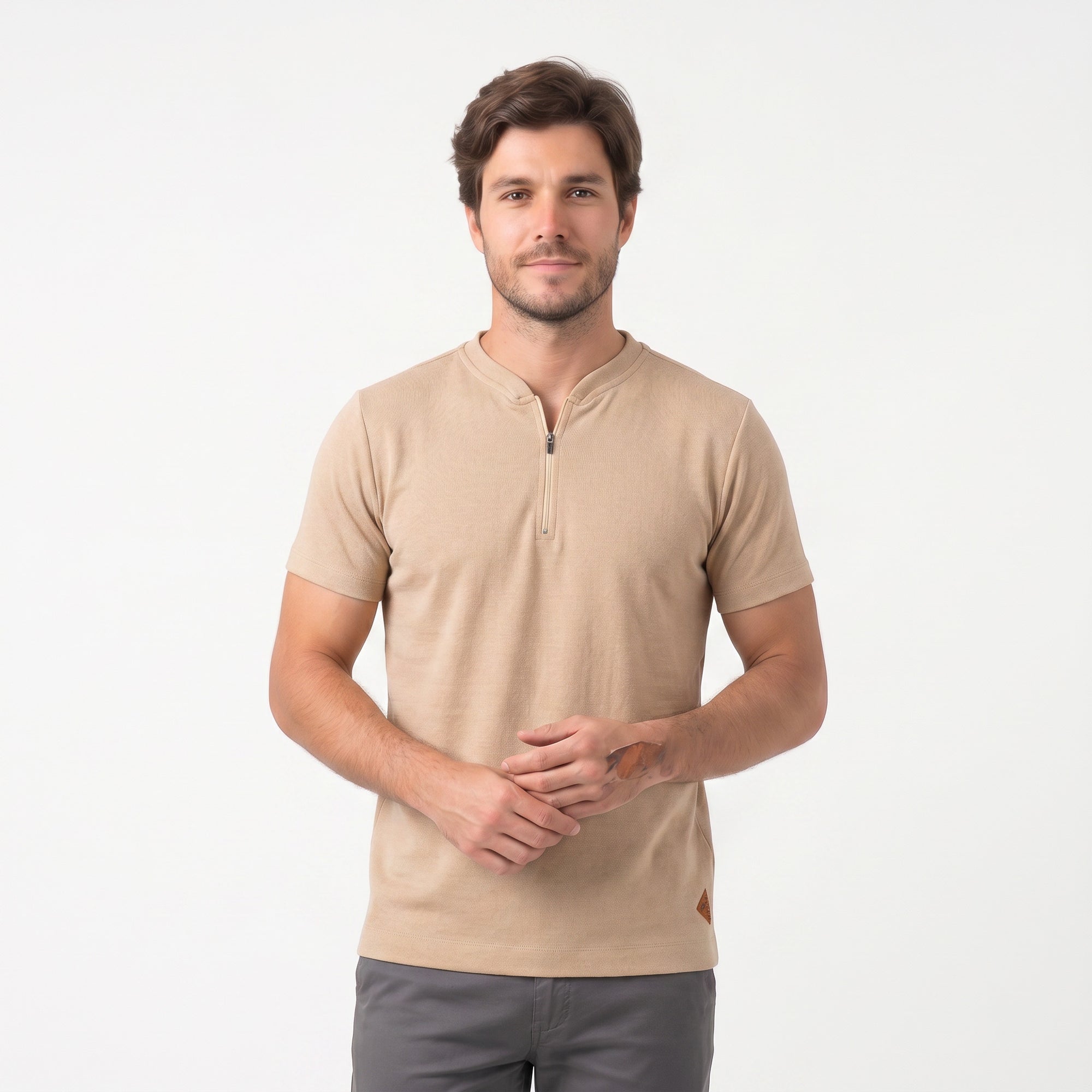 Camiseta Gola Esportiva com Zíper
