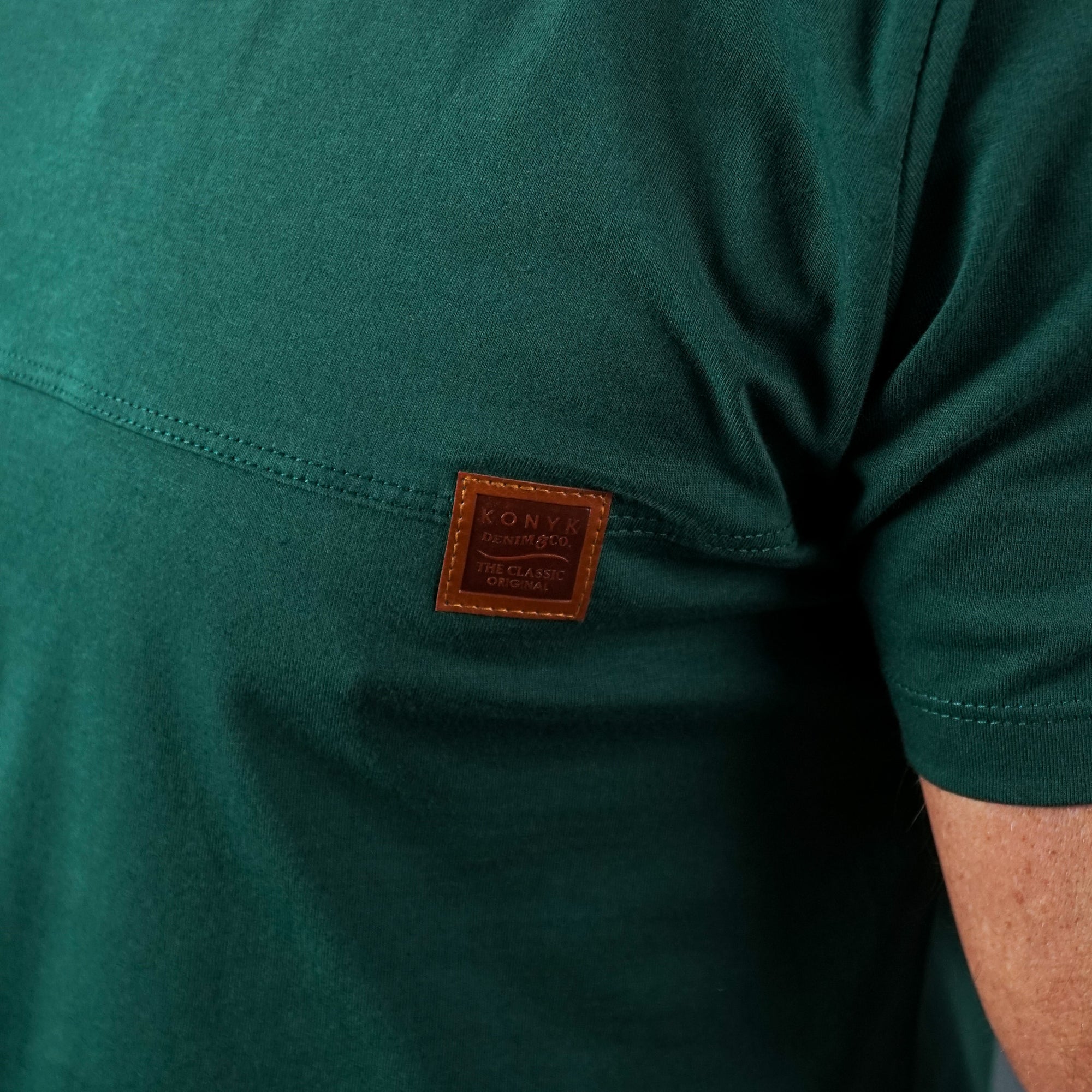 Camiseta Casual de Malha com Recorte