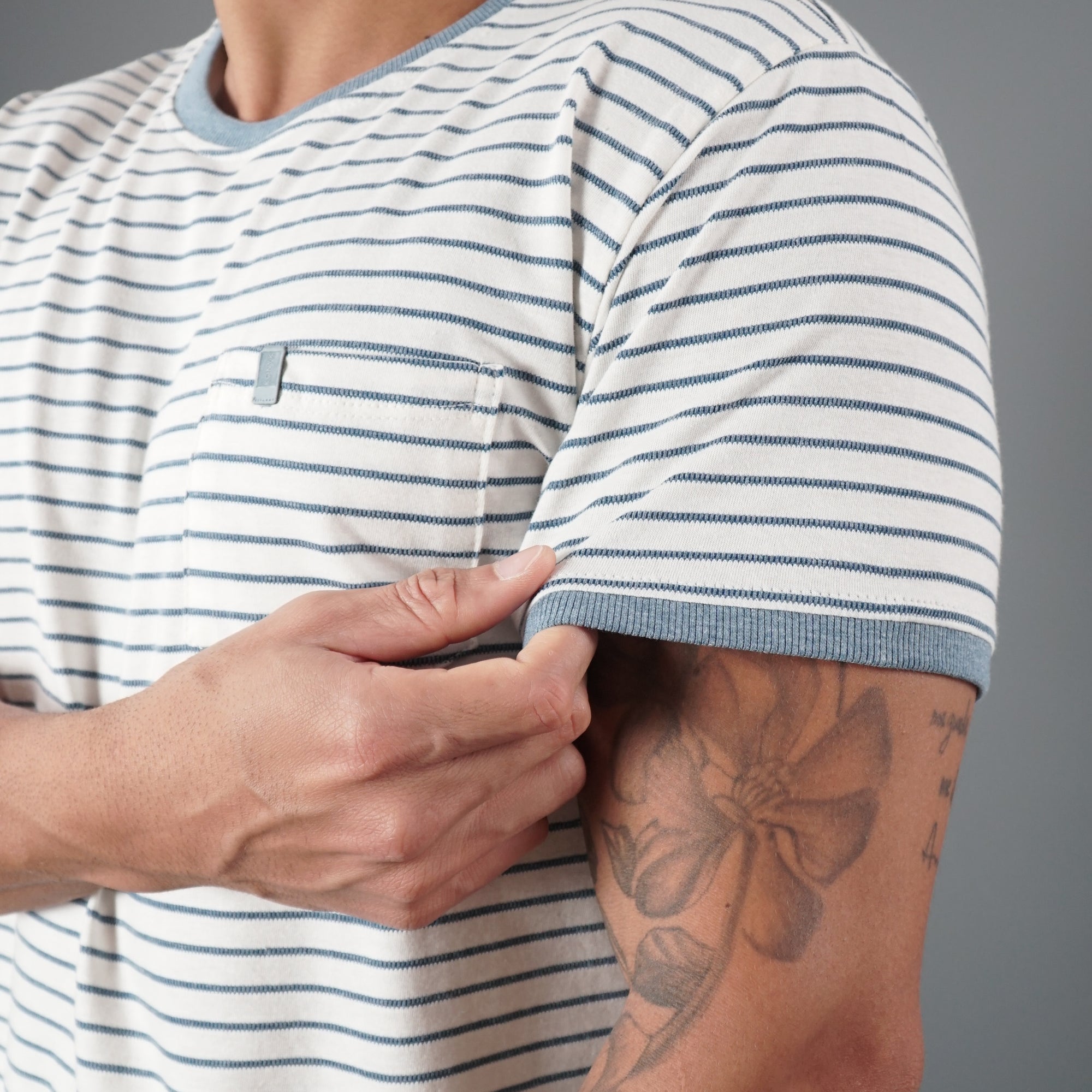 Camisa Casual com Bolso Listras
