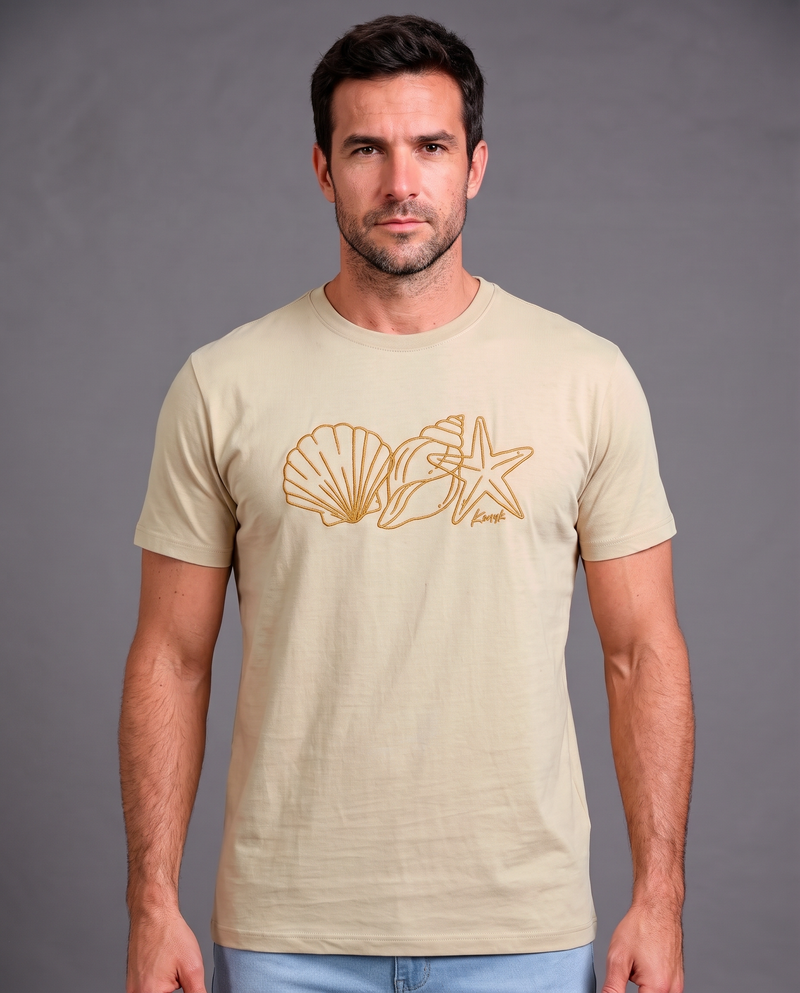 Camiseta Bordado Conchas