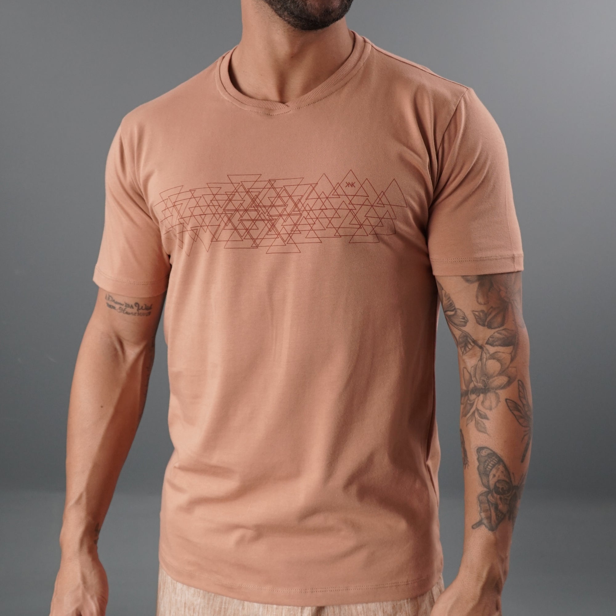 Camisa KNK Triângulos