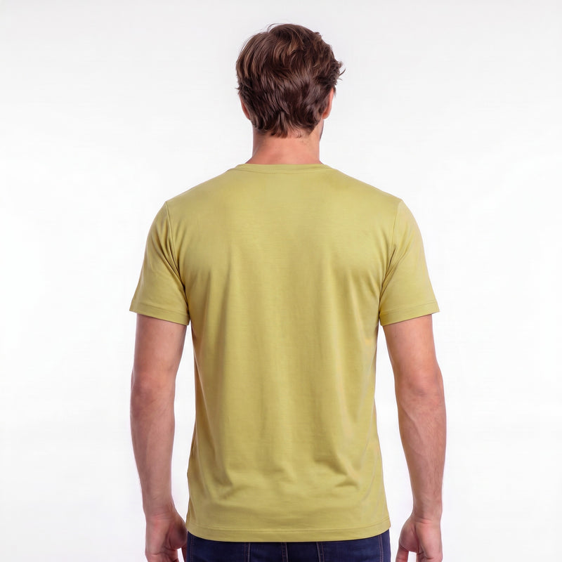 Camiseta Casual Malha Gola V