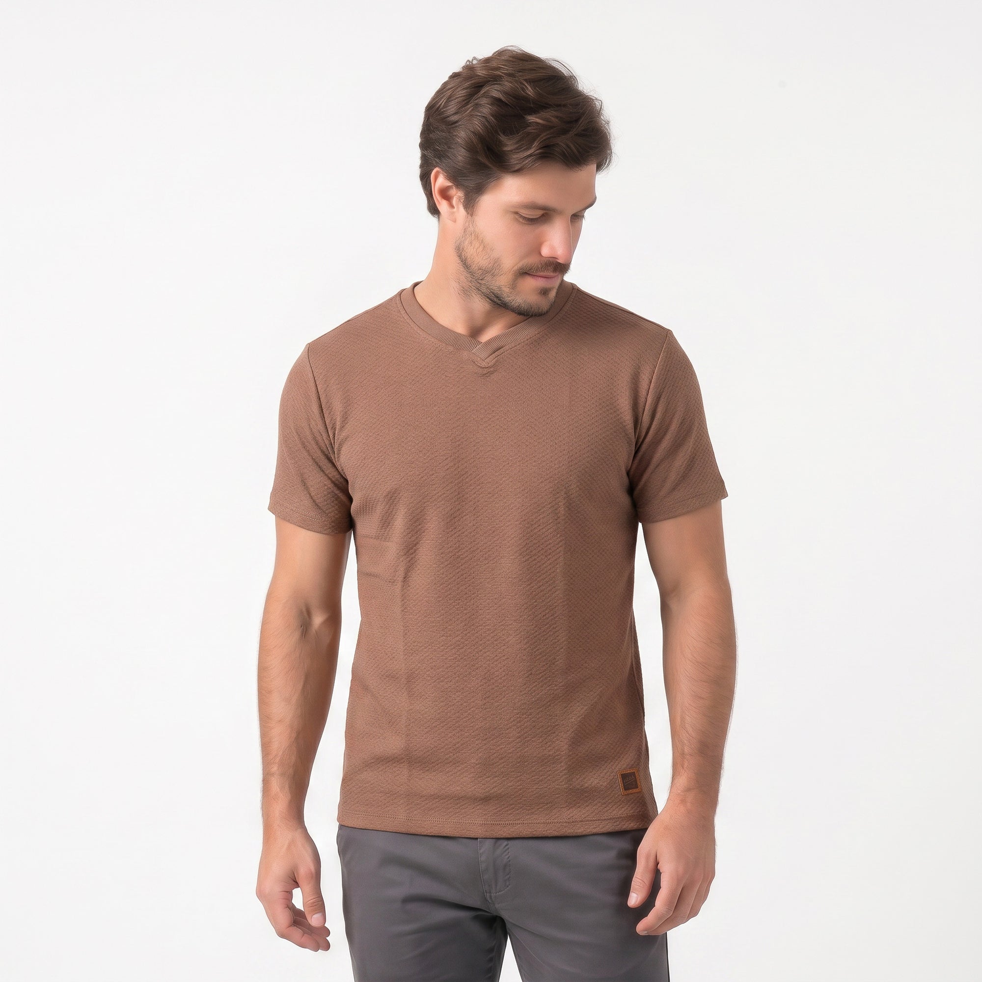 Camiseta Texturizada com Gola V Transpassada