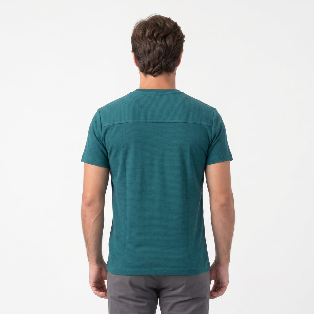Camiseta Texturizada com Gola V Transpassada
