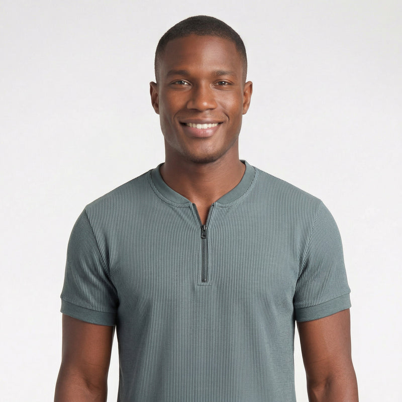 Camiseta Masculina Texturizada com Zíper