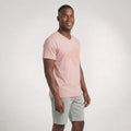 Camiseta Gola V Folhas Bordado