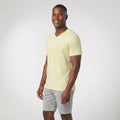 Camiseta Gola V Folhas Bordado