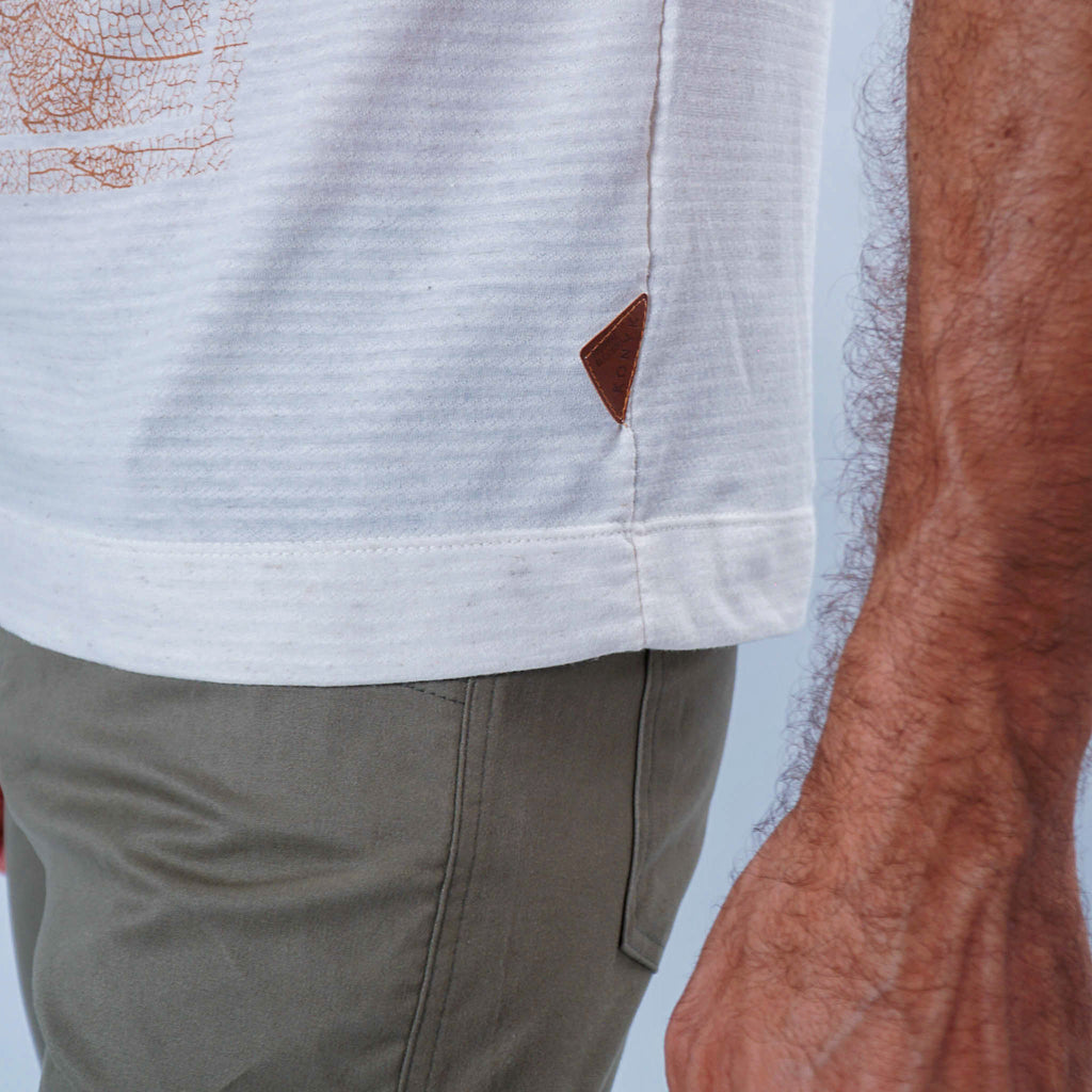 Camisa Folhagens com Linho