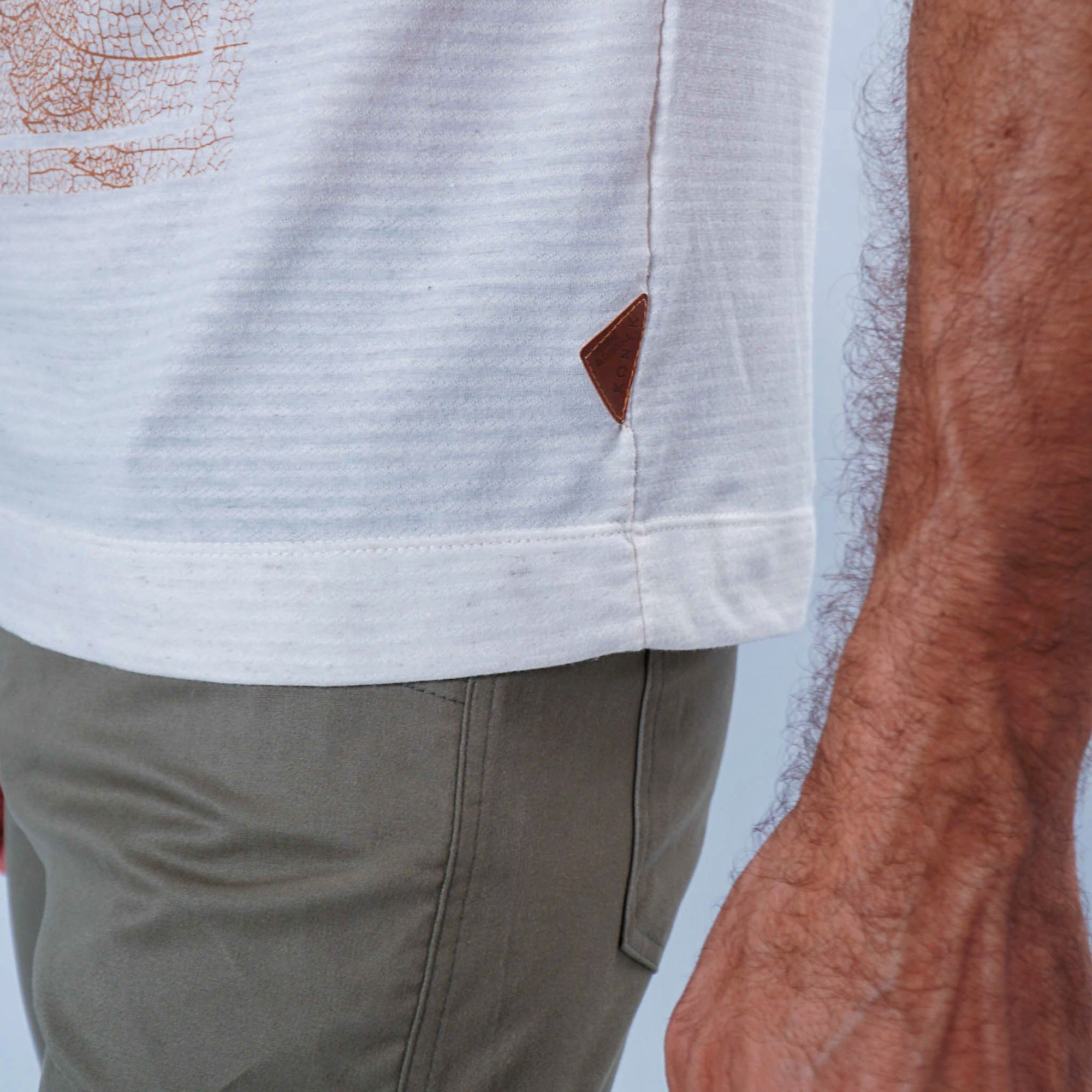 Camisa Folhagens com Linho