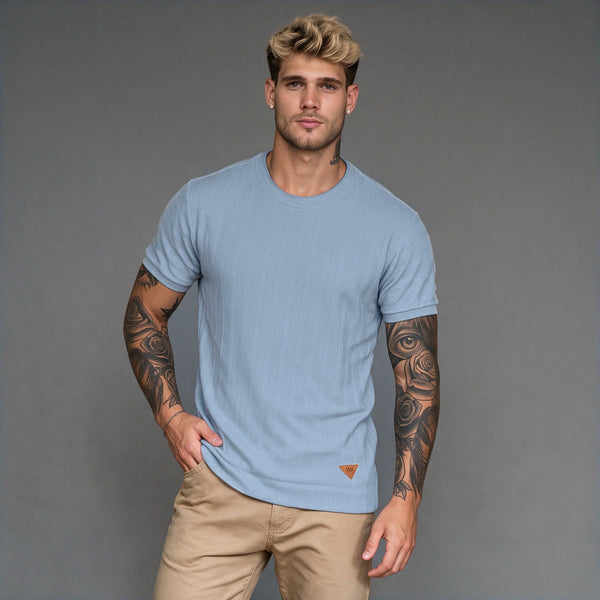 Camiseta Decote Trabalhado KNK – Azul Claro