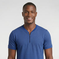 Camiseta Masculina Texturizada com Zíper