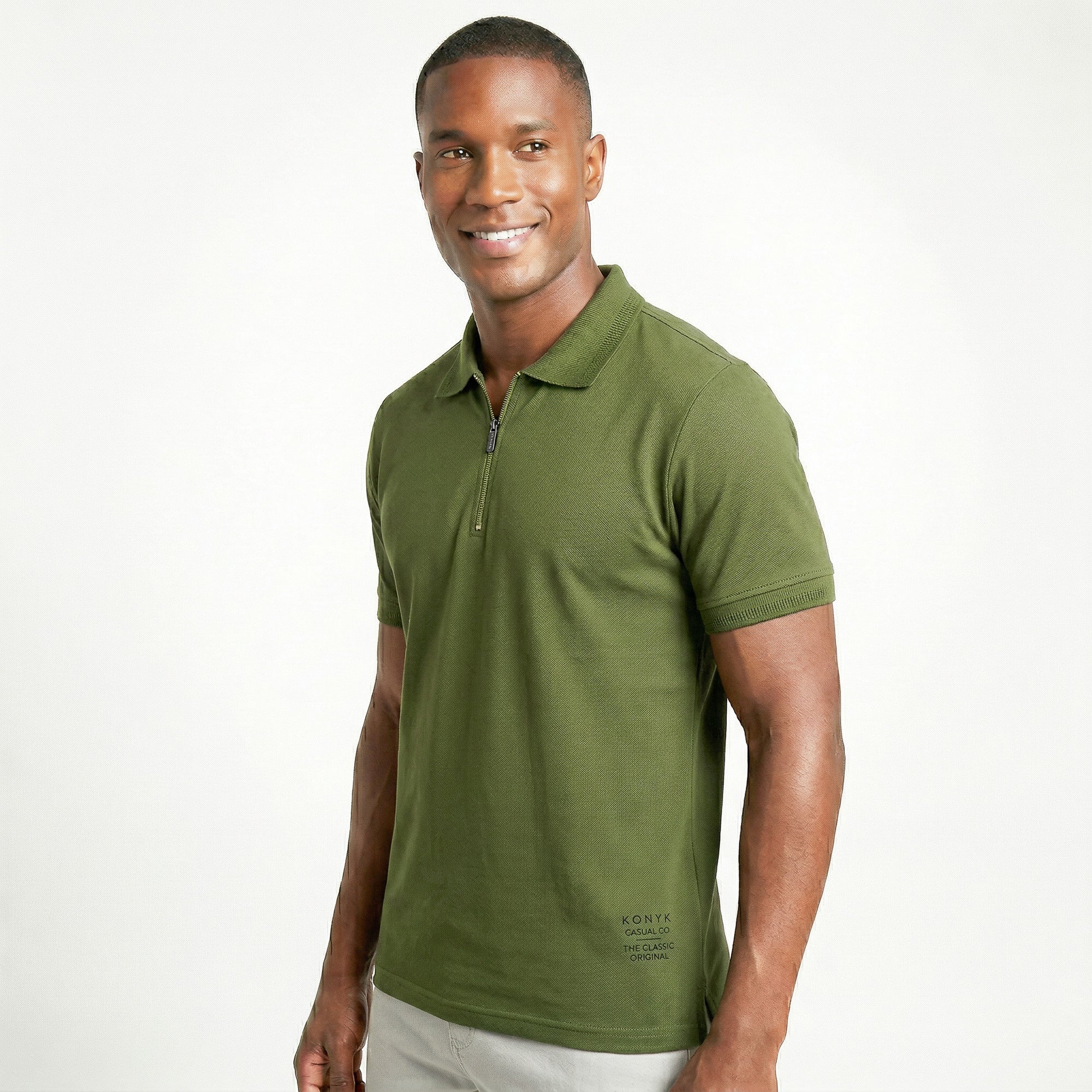 Polo Casual Gola com Zíper