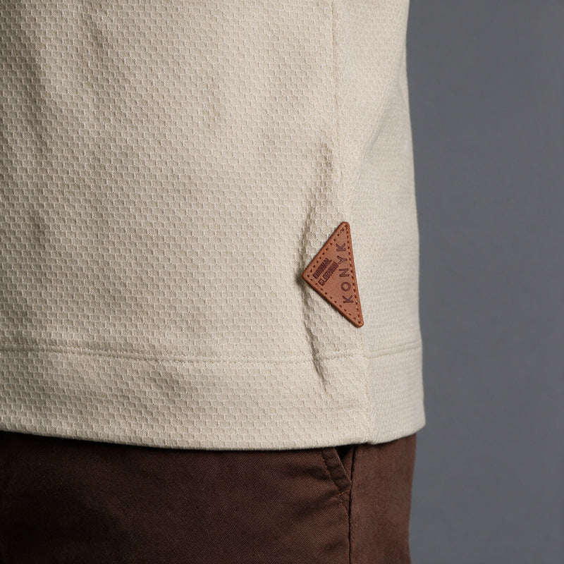 Polo de Malha com Ziper – Bege