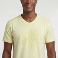 Camiseta Gola V Folhas Bordado