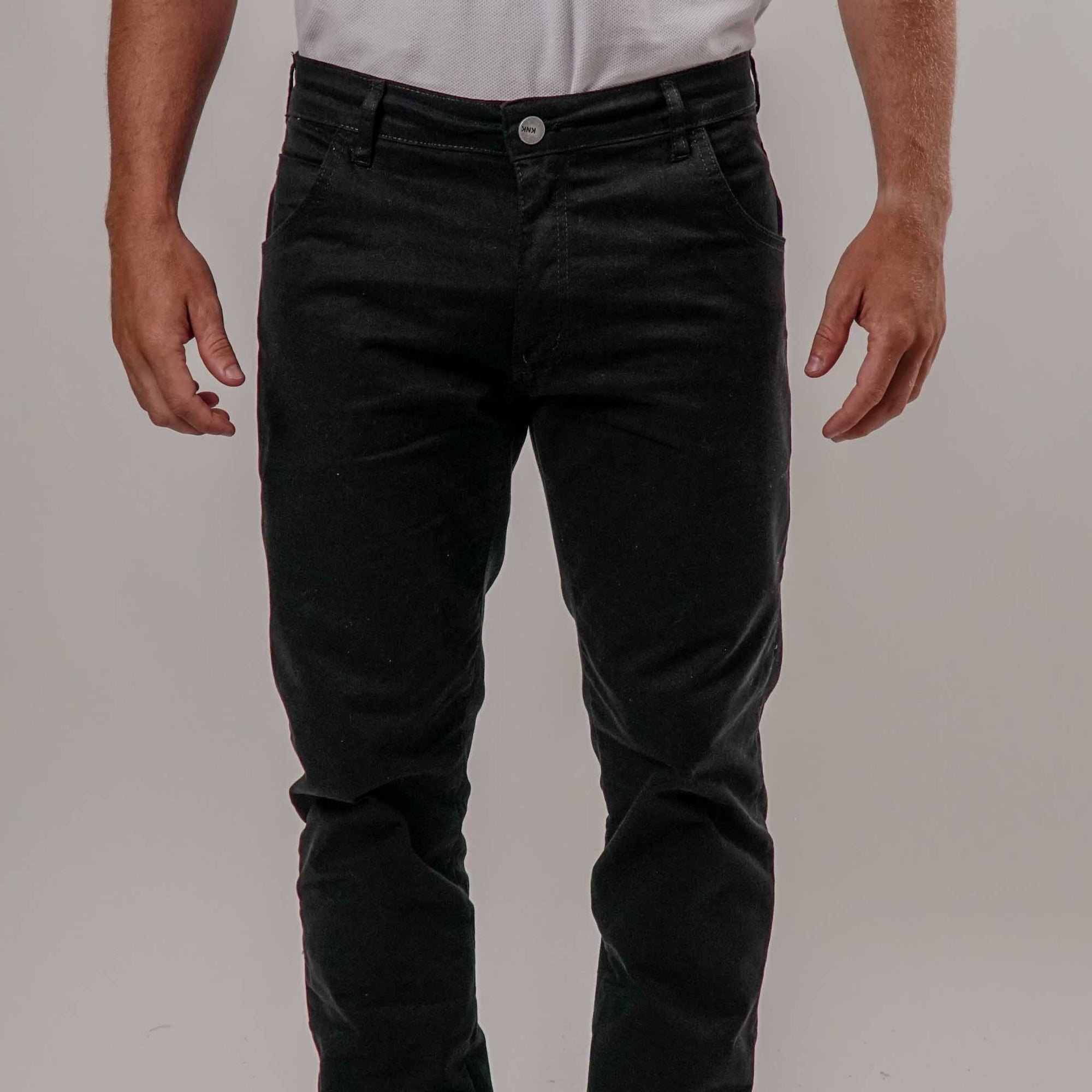 Calça Brim com Stretch e Bolso Chapado KNK