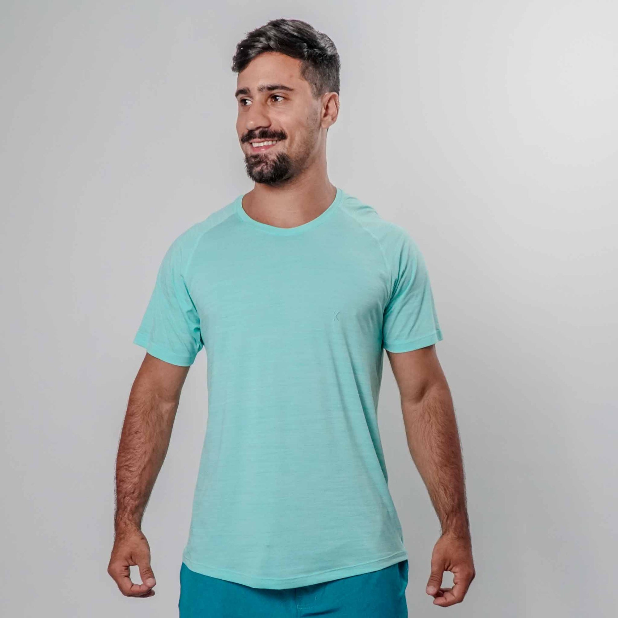 Camisa Masculina Tecnológica
