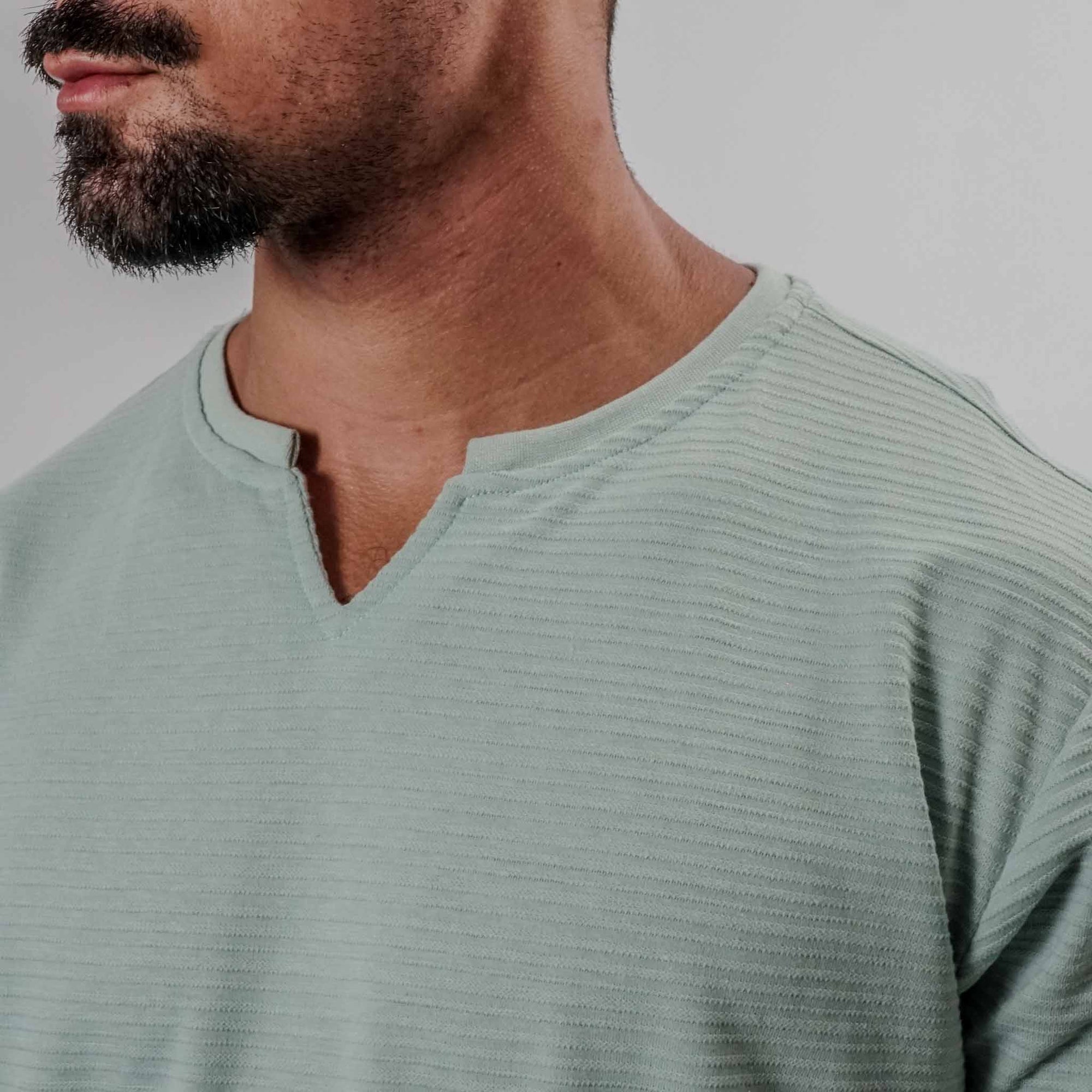 Camisa Casual com Gola Gota