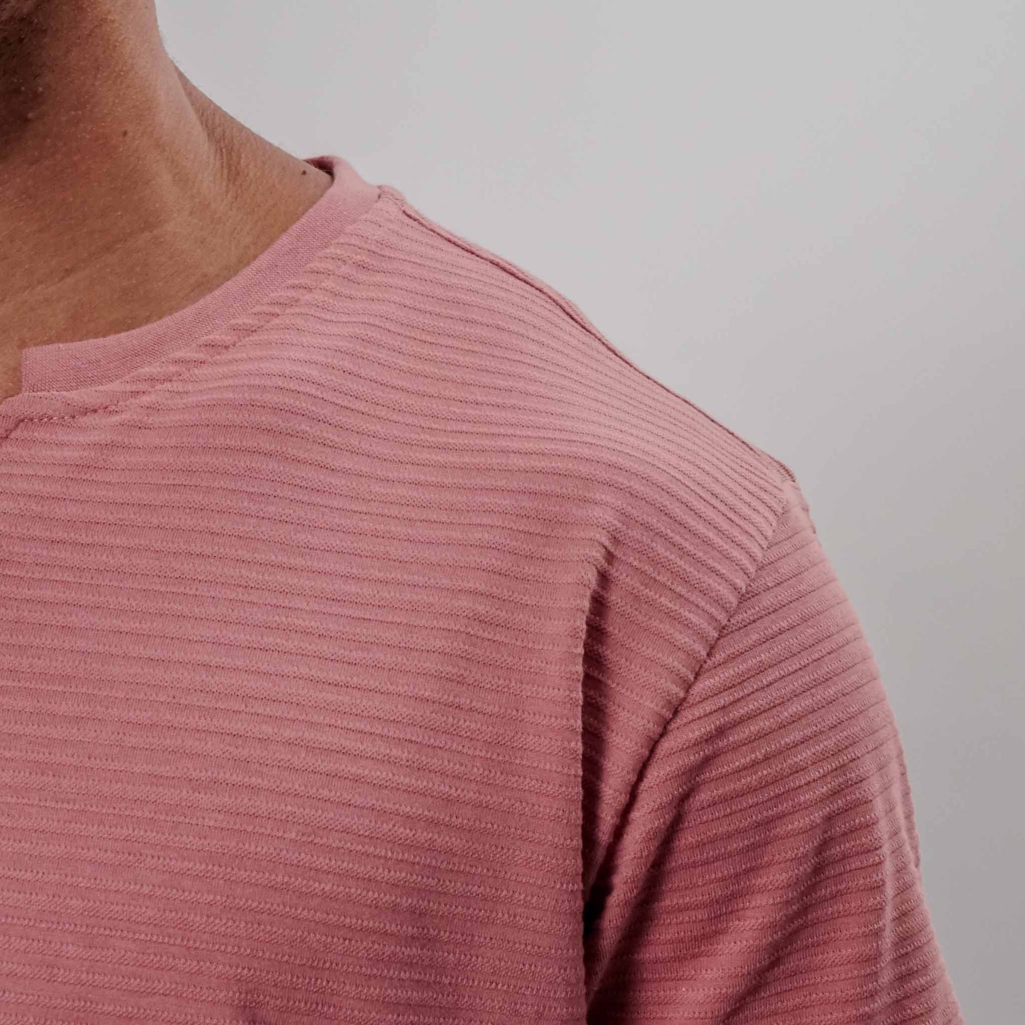 Camisa Casual com Gola Gota