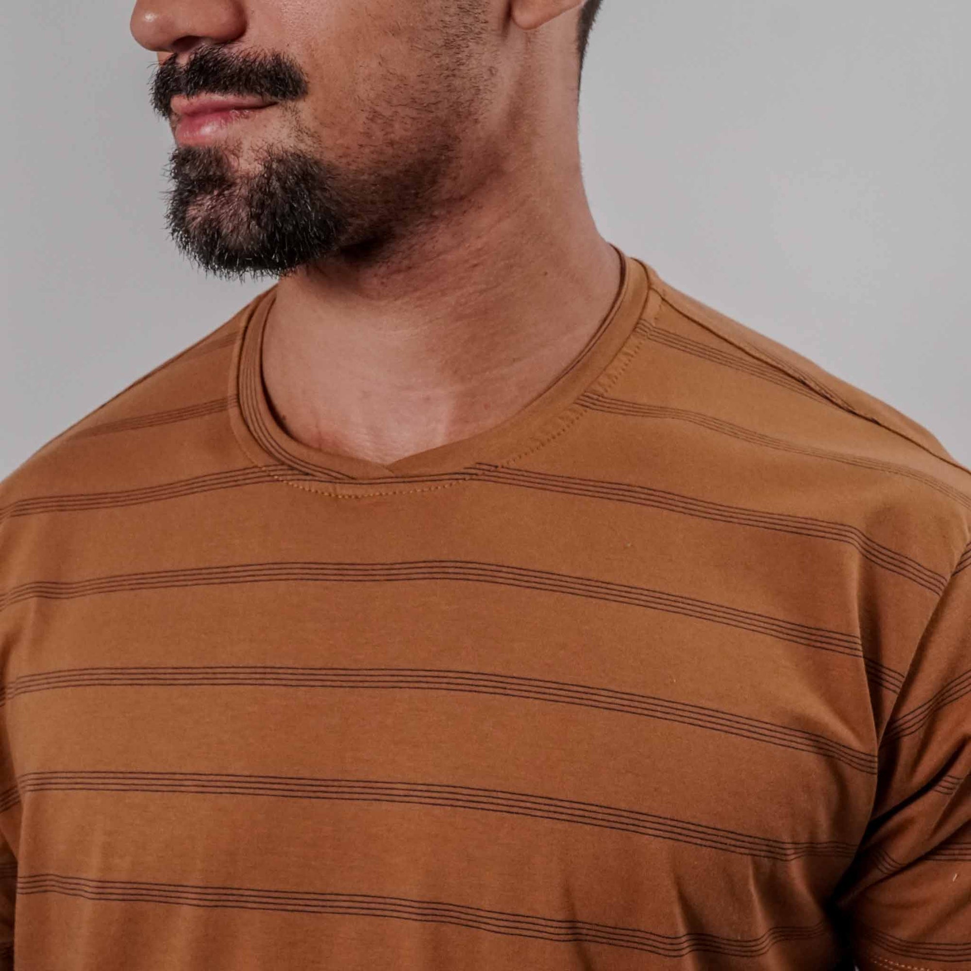 Camiseta com Listras KNK