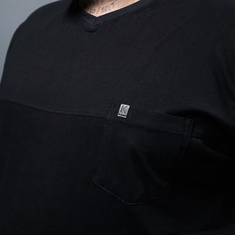 Camiseta Casual com Recorte e Bolso My Size