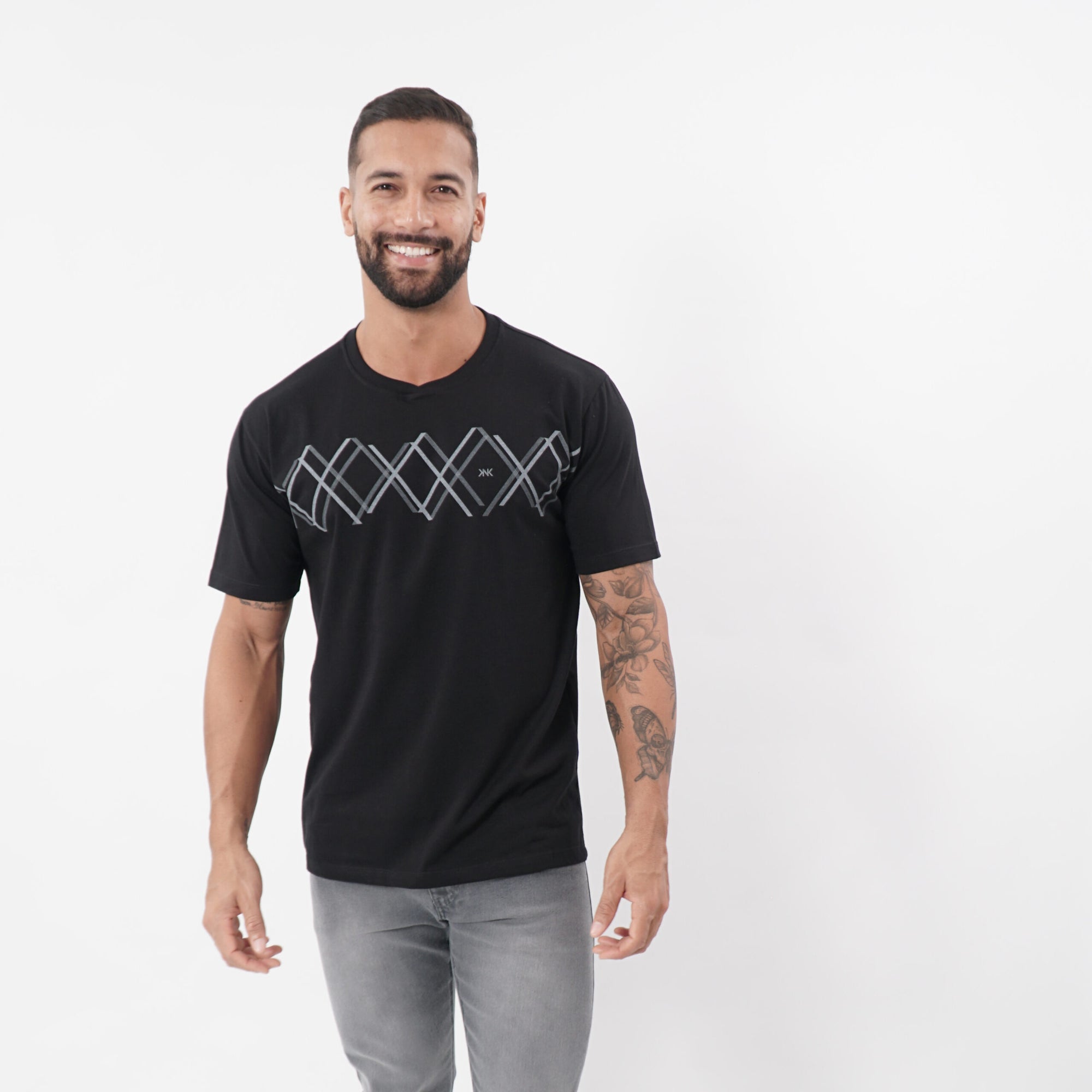 Camiseta Gola Diferenciada KNK