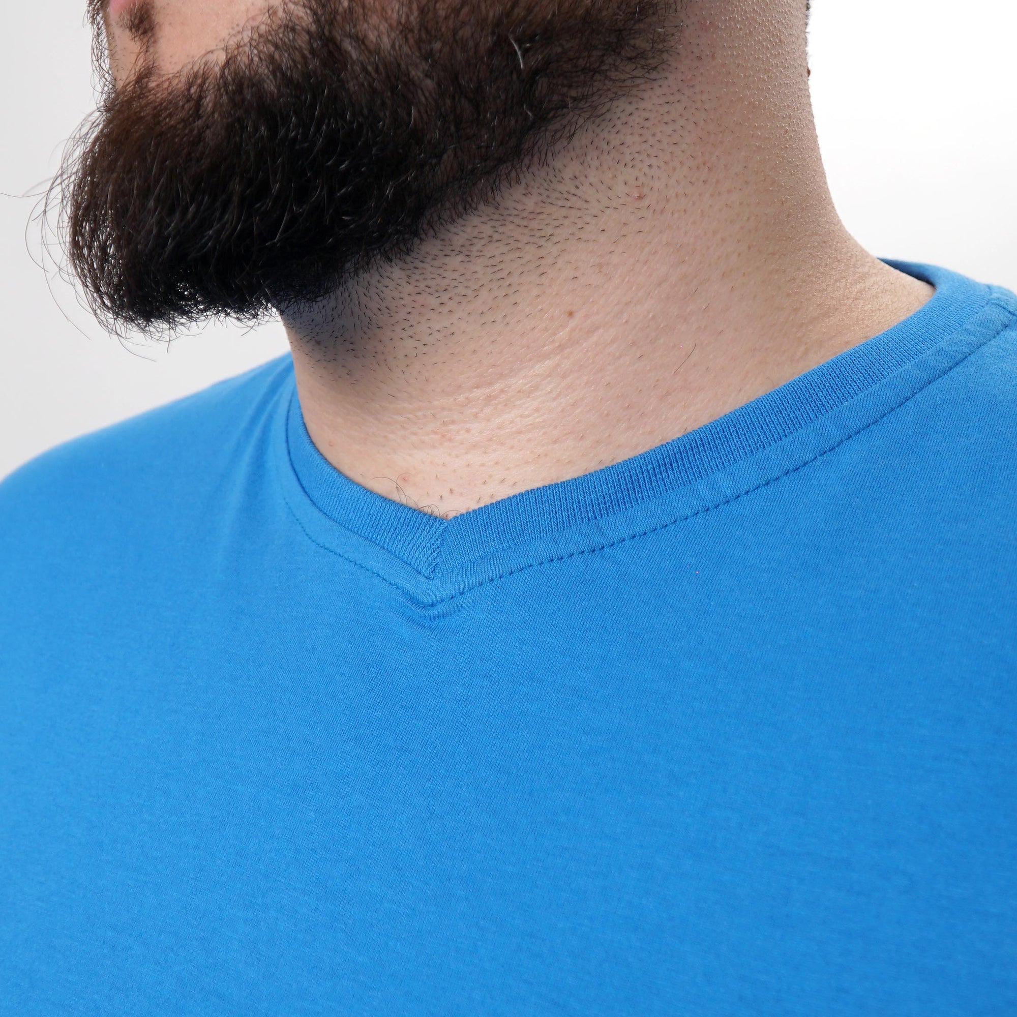 Camiseta Casual com Recorte e Bolso My Size