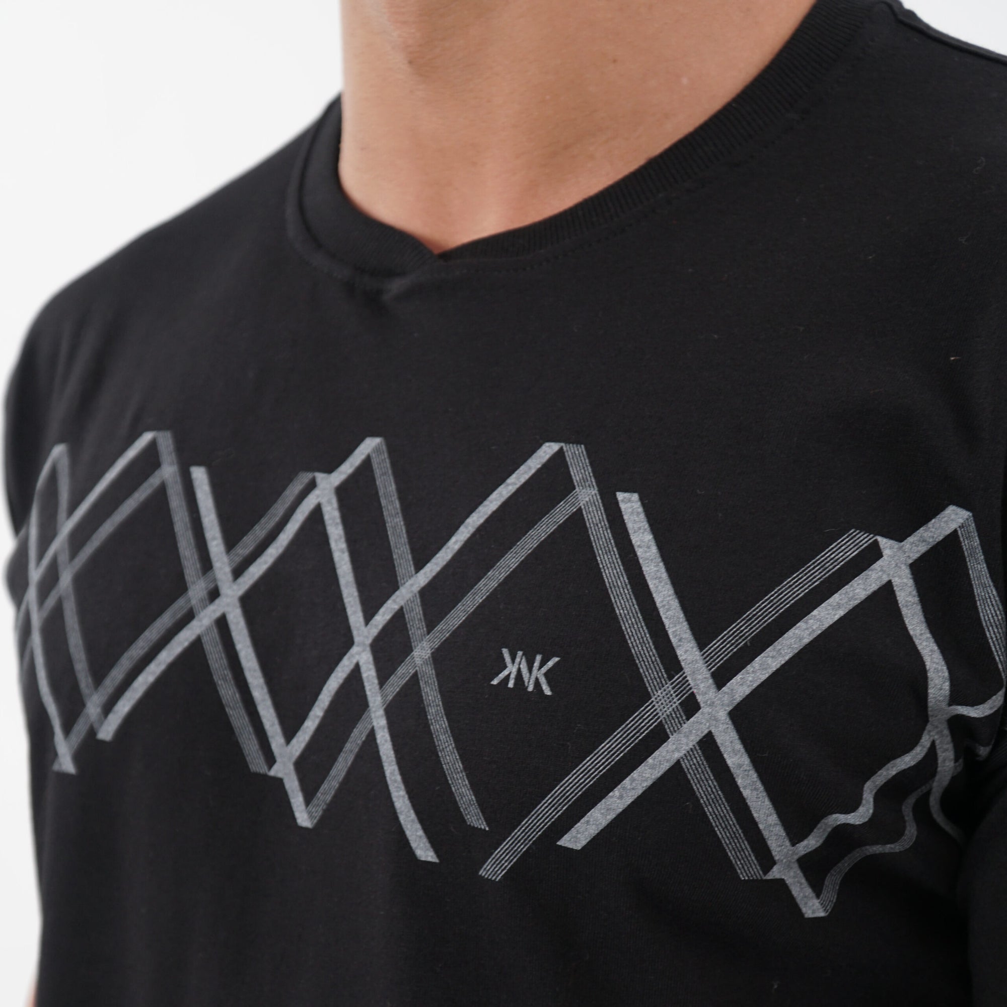 Camiseta Gola Diferenciada KNK