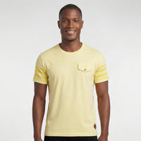 Camiseta Casual com Recorte e Lapela