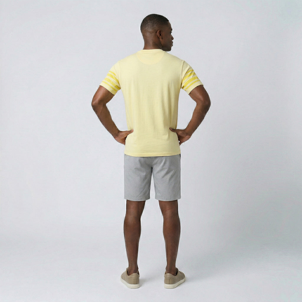 Camiseta Casual com Recorte e Lapela