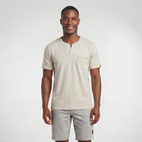 Camiseta com Gola Transpassada e Bolso