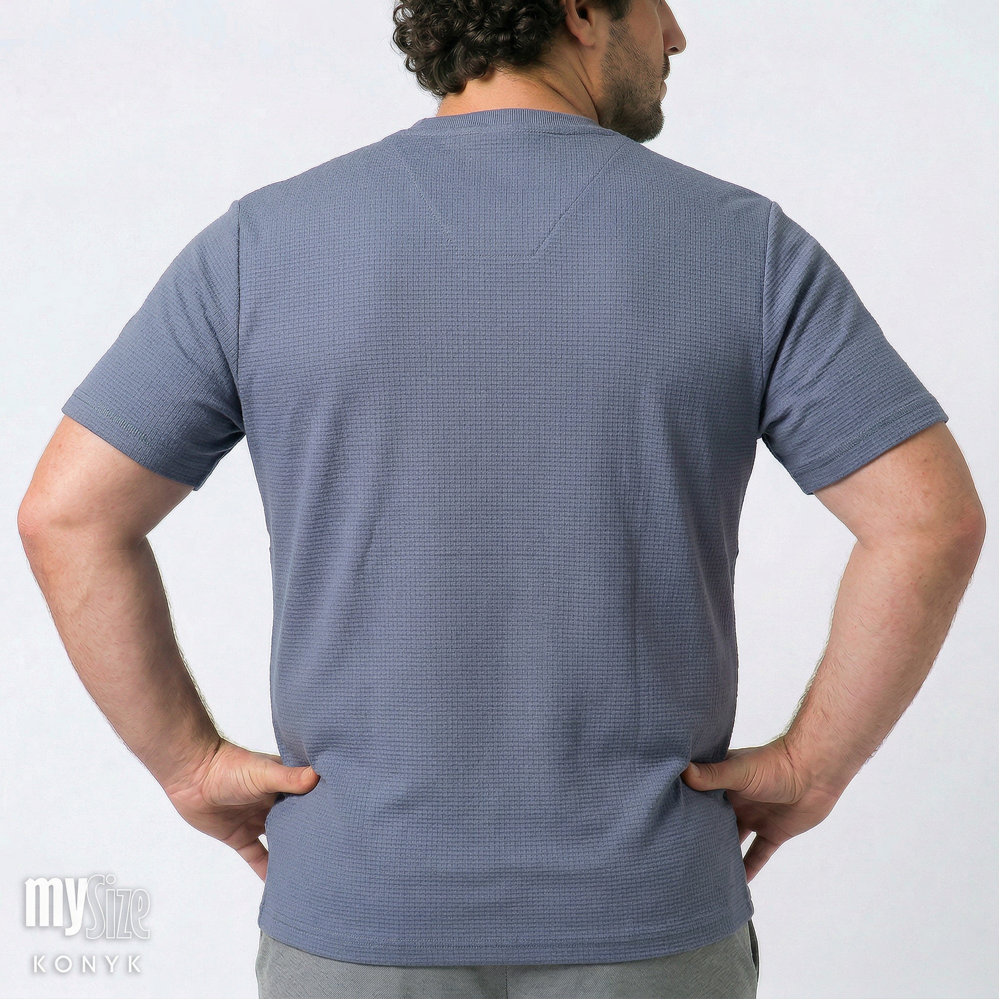 Bata Casual Malha com 6 Ilhós