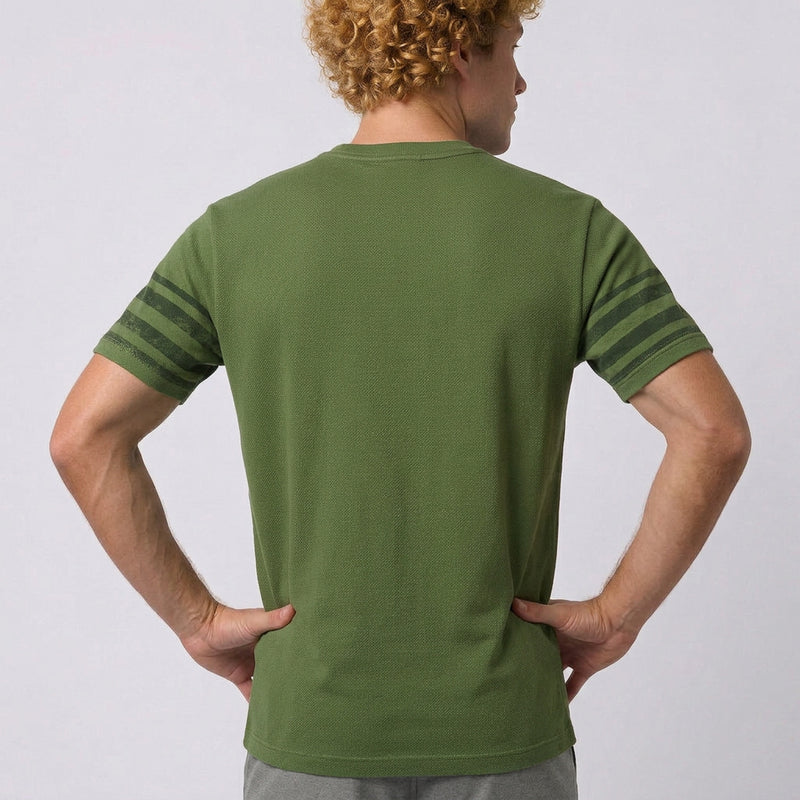 Camiseta Casual com Recorte e Lapela
