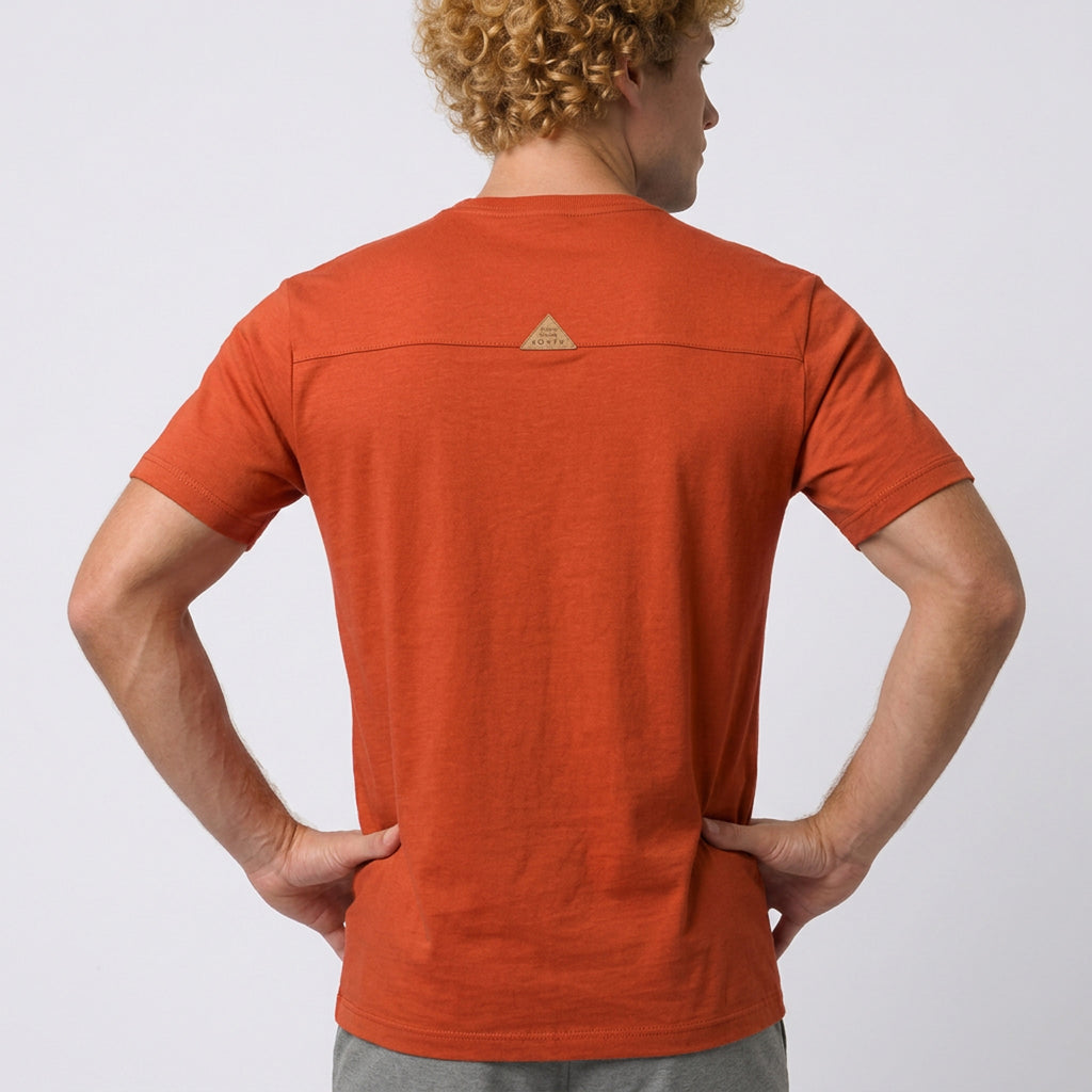 Camiseta Masculina com Bolsos